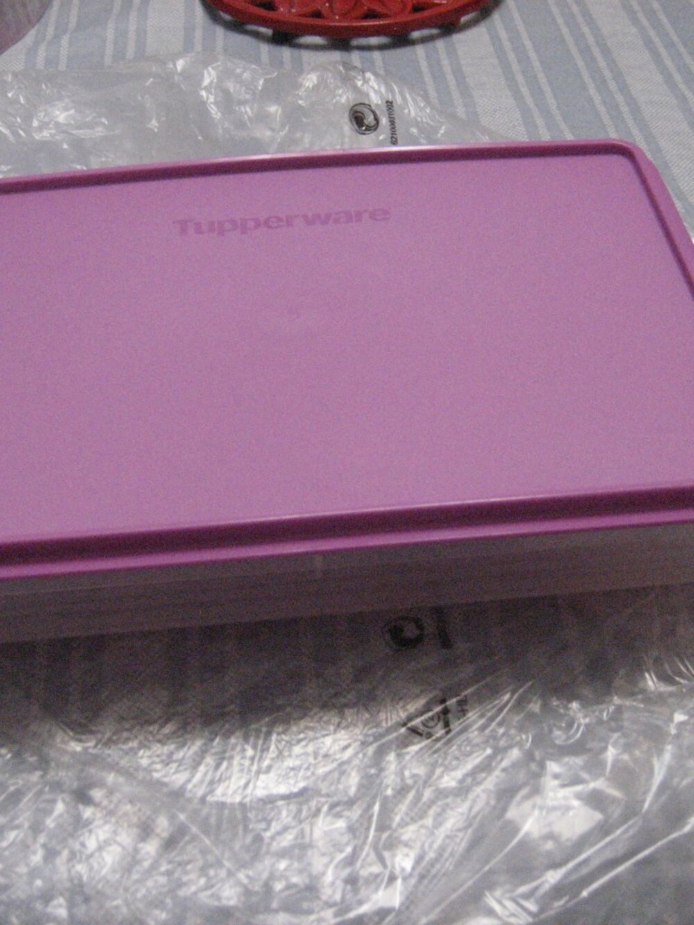 TUPPERWARE COLD CUT KEEPER W/3 EGG TRAY INSERTS ORCHID/SHEER MIP